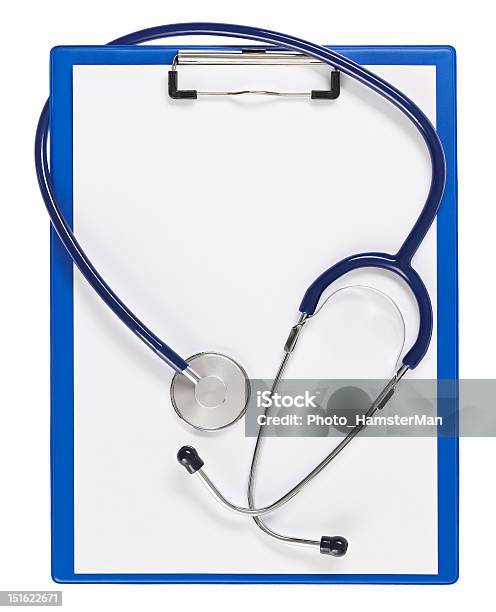 Blue Medycznych Schowka Z Stetoskop Na Białym Tle - zdjęcia stockowe i więcej obrazów Bez ludzi - Bez ludzi, Białe tło, Clipboard
