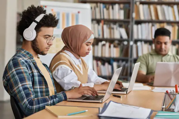 Students Learning Pictures | Download Free Images on Unsplash