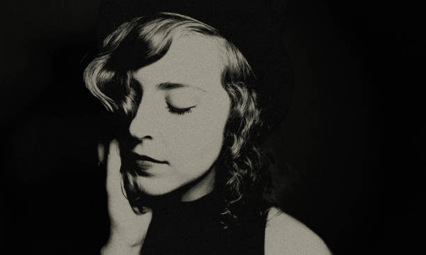 istock Woman in the dark. 1516467474
