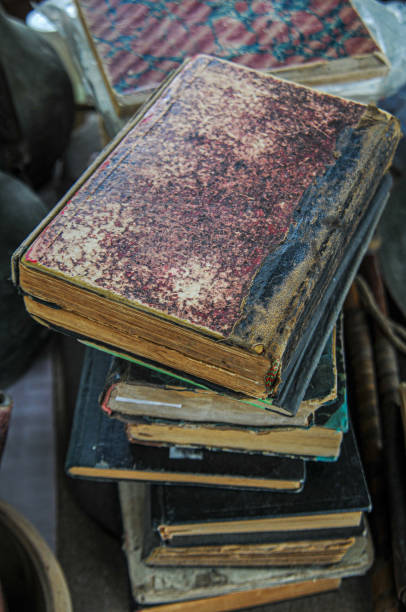 istock Old books with hard covers 1516475924