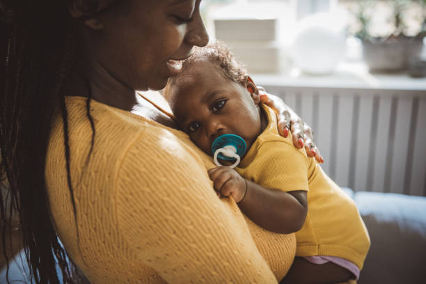 istock Mother and baby at home 1516484692
