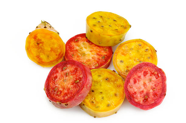 ウチワサボテンのレベル - prickly pear fruit cactus prickly pear cactus yellow ストックフォトと画像