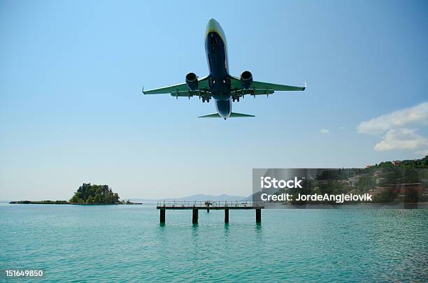 Kerkyra 공항 상륙용 가까이 옴에 대한 스톡 사진 및 기타 이미지 - 가까이 옴, 교통수단, 구름