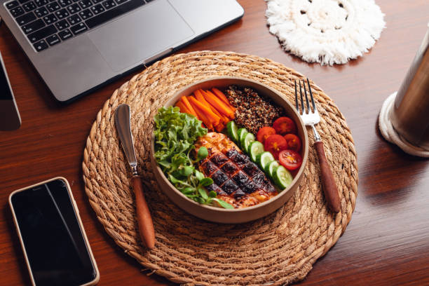Healthy Food Roasted Chicken and Quinoa Vegetable Salad