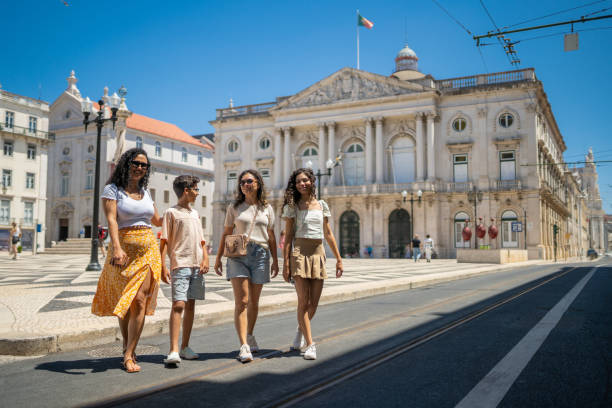 istock Tourists in Lisbon city 1516637036