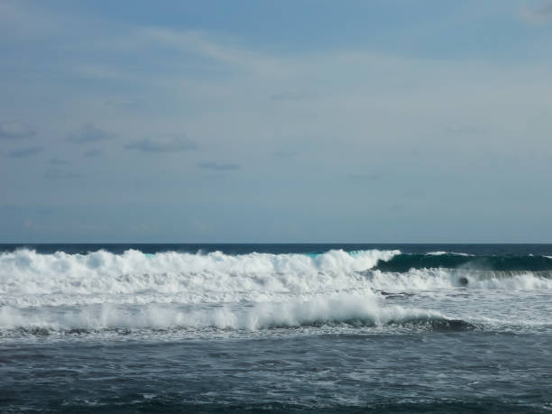 istock Breathtaking view of ocean waves 1516642611