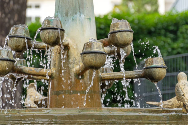 istock Bird Fountain in Bad Honnef 1517715538