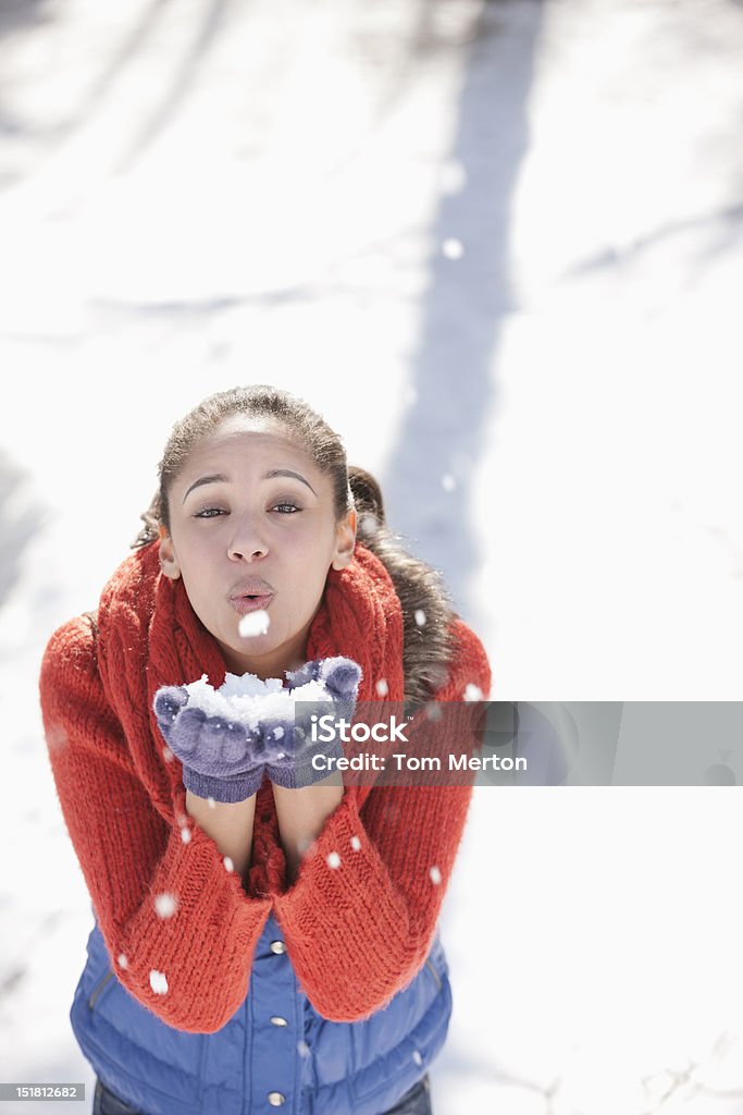 Portrait de femme de neige dans les mains - Photo de Femmes libre de droits