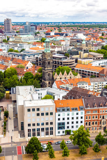 skyline di hannover - in der stadt foto e immagini stock