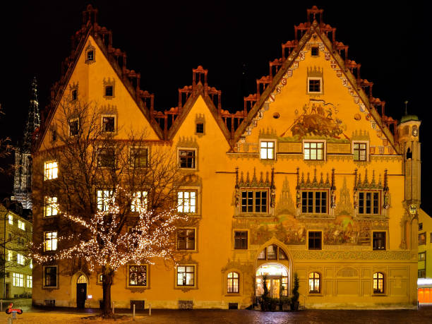 istock Ulm City Hall at night, Ulm, Germany 1518582585