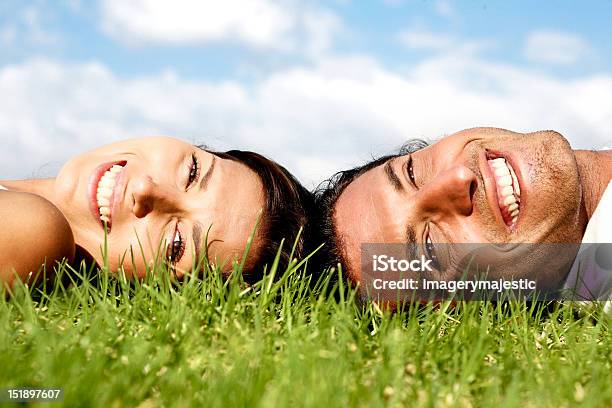 Foto de Amor Casal e mais fotos de stock de Carinhoso - Carinhoso, 30 Anos, Adulto