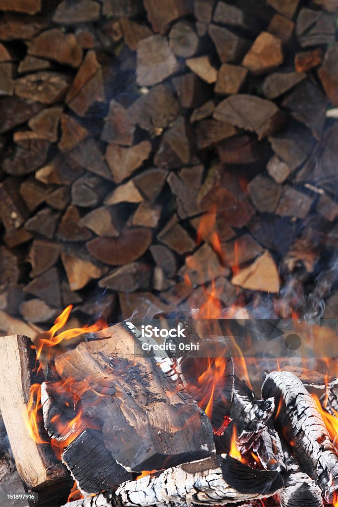 Feu de bois de chauffage - Photo de Bois de chauffage libre de droits