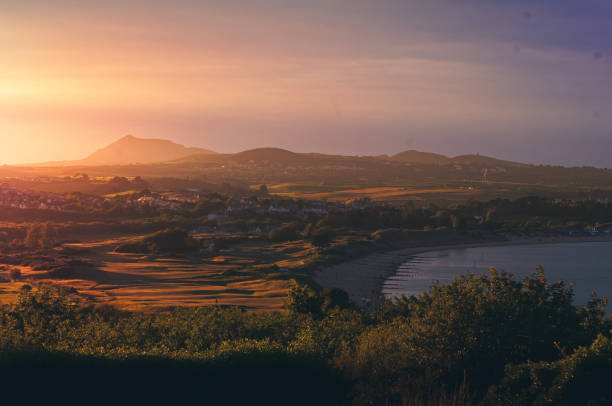istock Sunset over abersoch, Wales 1519039582