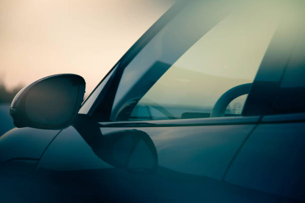 istock Driver's Car Door Detail 1519162794