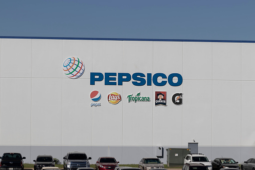 Indianapolis - Circa August 2022: Pepsico Gatorade distributor. Pepsico distributes Pepsi, Lay's Chips, Tropicana juices, Quaker Oats and Gatorade.