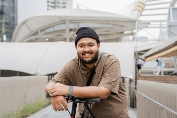 istock Businessman with sustainable lifestyle. 1519367799
