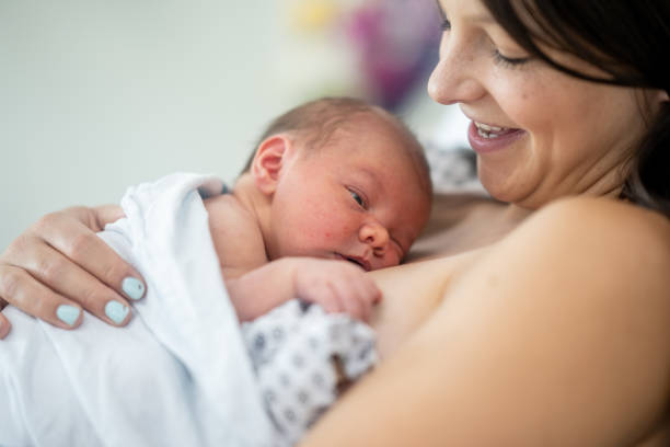 istock Skin-to-Skin with Mom 1519372891