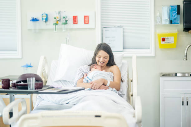 istock Skin-to-Skin with Mom 1519372892