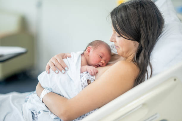 istock Skin-to-Skin with Mom 1519373249