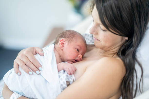 istock Skin-to-Skin with Mom 1519373264