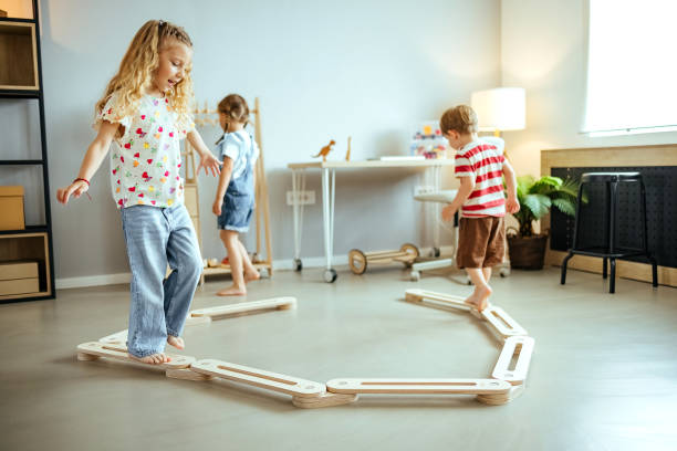 istock Children are having fun at home 1519381577