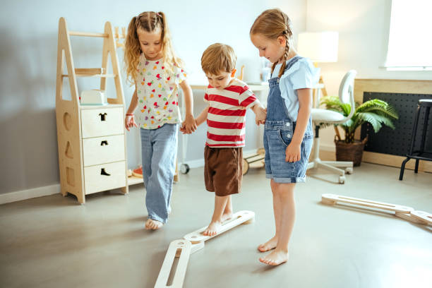 istock Children are having fun at home 1519383265