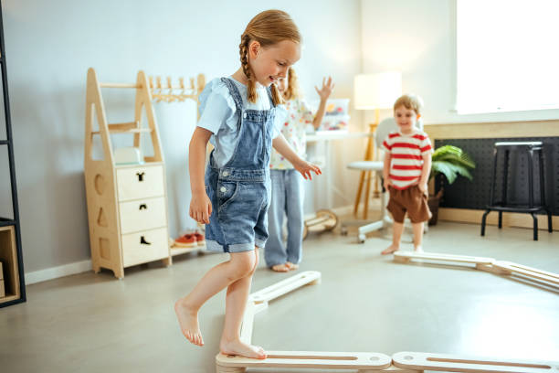 istock Children are having fun at home 1519384459