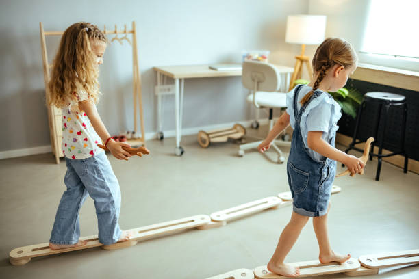 istock Children are having fun at home 1519392614