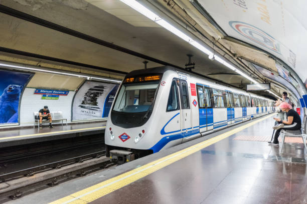 wonderful madrid metro - commuter business station agility imagens e fotografias de stock