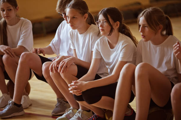 istock High school students in gym 1519422785
