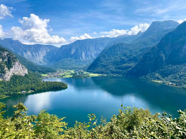 istock Mountains and lakes near Hallstatt in Austria 1519612669