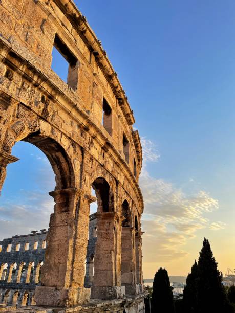 pula arena - amphitheater pula stock-fotos und bilder