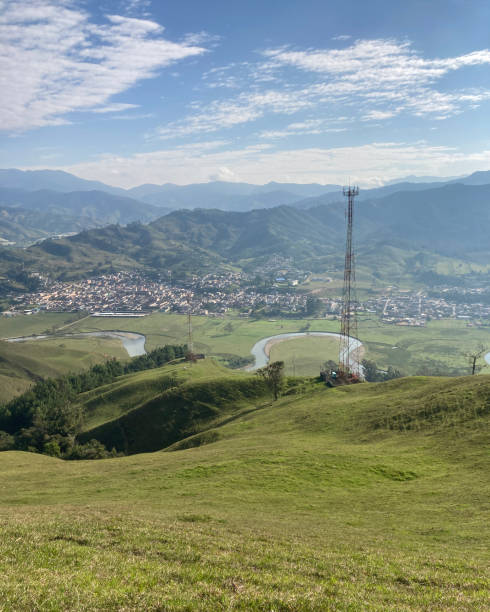 urrao antioquia town from el peseta - grand river audio fotografías e imágenes de stock