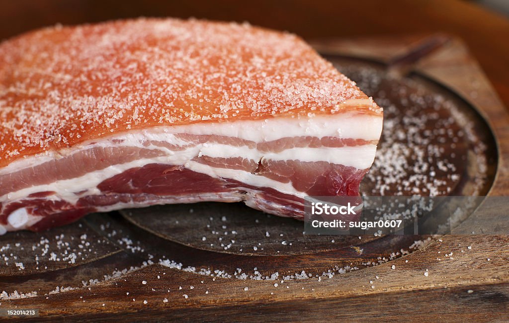 Peça de raw salgado de carne suína - Foto de stock de Carne de Porco royalty-free