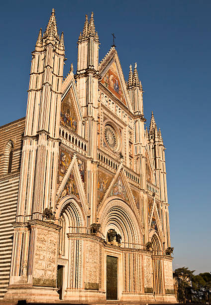 istock Facade Of The Orvieto Duomo 152014841
