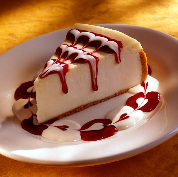 istock Cheese cake with strawberry sauce 152023596