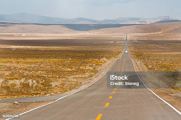 Photo libre de droit de Route Entre Arequipa Et Chivay banque d'images et plus d'images libres de droit de Chivay - Chivay, Pérou, Arequipa