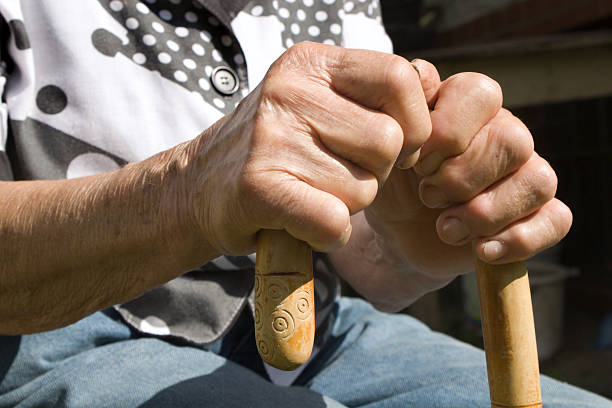 istock hand of old woman 152026495