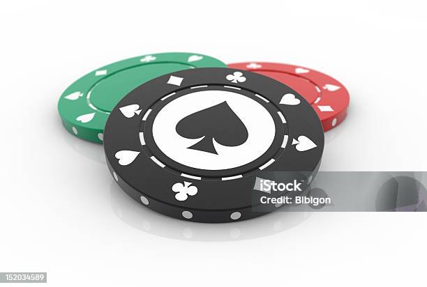 Покер Фишки — стоковые фотографии и другие картинки Азартные игры - Азартные игры, Белый фон, Веселье