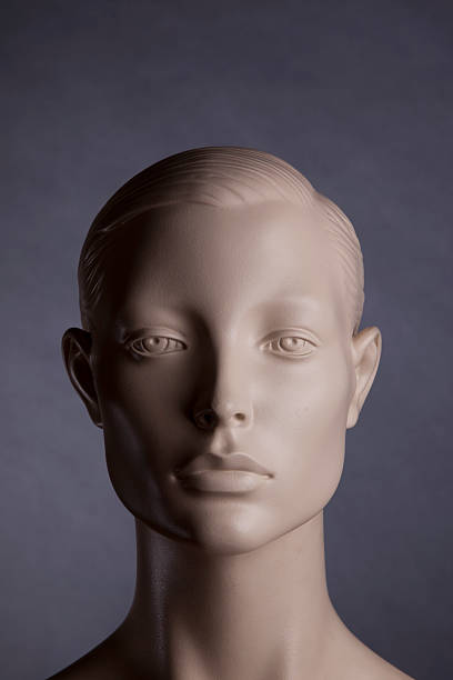 istock head of a mannequin 152035086