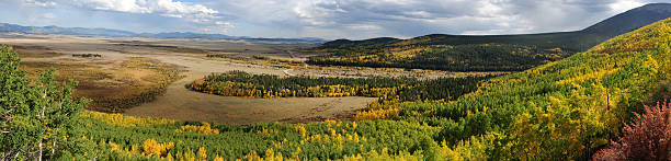 istock Autumn Overview of South Park Basin 152058098