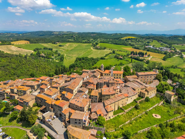 istock Trequanda, Tuscan town from drone 1520714012