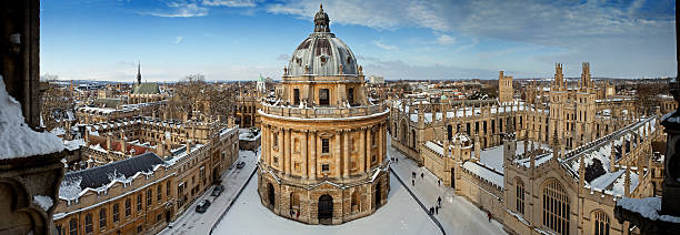 istock Panoramic view of Oxford 152112919