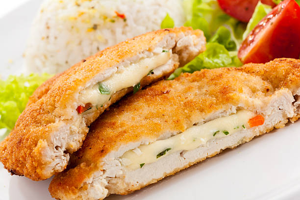 istock Fried stuffed turkey fillet with cheese 152115567