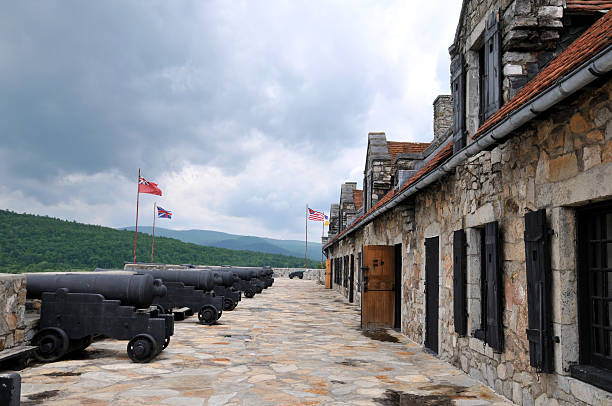 fort ticonderoga - carillon fotografías e imágenes de stock