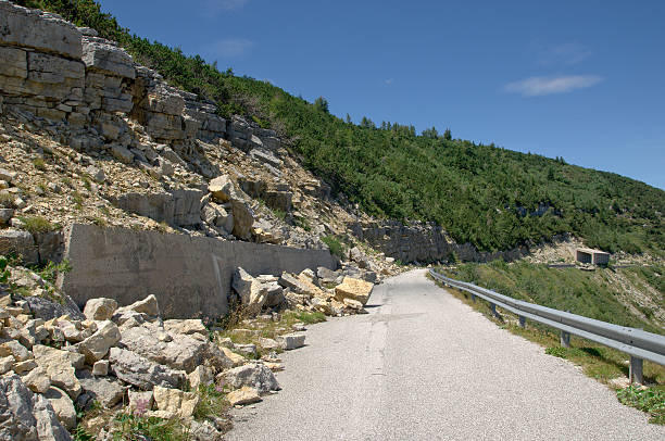 Strettoia lu Strittu presso la Falesia di Ferentillo in Umbria