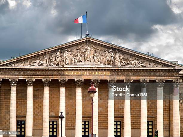 Assemblée Nationale Foto de stock y más banco de imágenes de Bandera - Bandera, Barrio del Palais Bourbon, Arquitectura