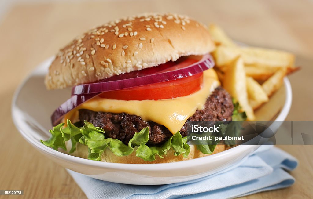 cheeseburger - Zbiór zdjęć royalty-free (Bez ludzi)