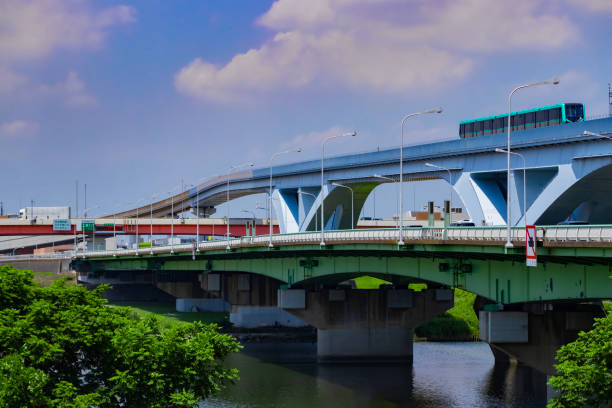 istock A traffic jam at the highway and railway in Tokyo 1521222247