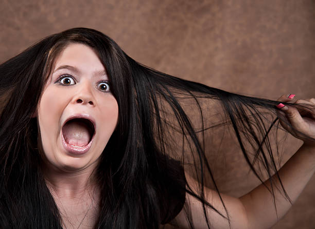 Adorable jeune teen yelling de surprise - Photo